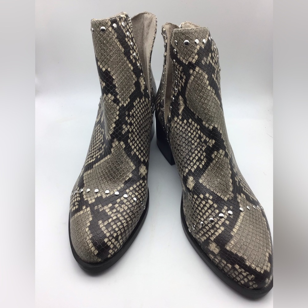 Steve Madden Black & Grey Snakeskin Ankle Boots 8.5